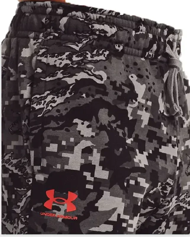 Under Armour Pánské tepláky maskáčový vzor