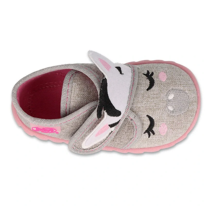 Befado třpytivé dívčí bačkory na suchý zip ZEBRA v. 24